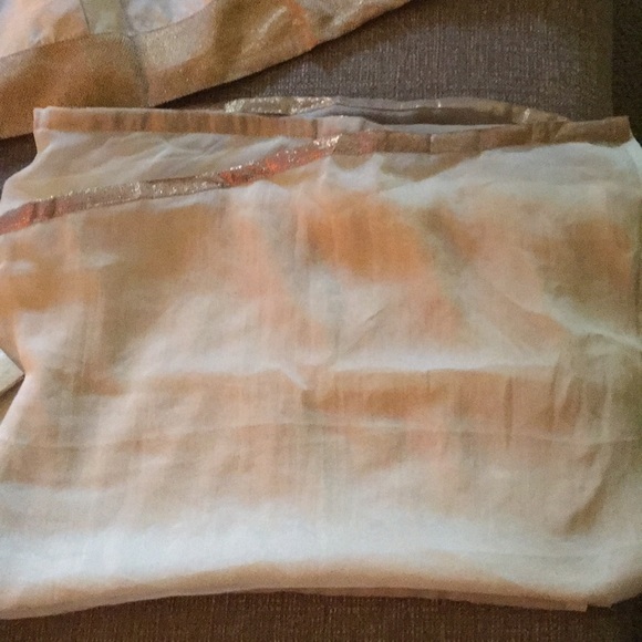 Salwar Suits - Picture 4 of 6